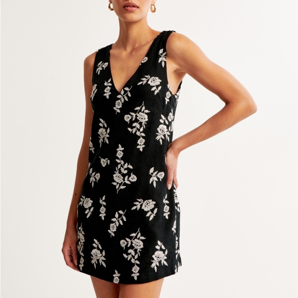 Abercrombie & Fitch US SP Women's Embroidered Linen-Blend Mini Dress